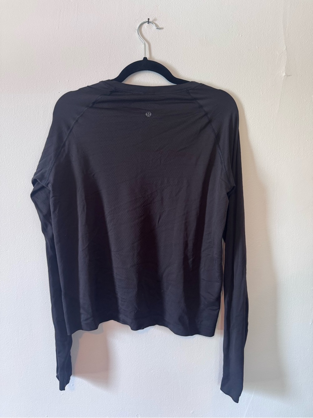 Lululemon Swiftly Tech Long Sleeve — Size 14 Black - Picture 2 of 4
